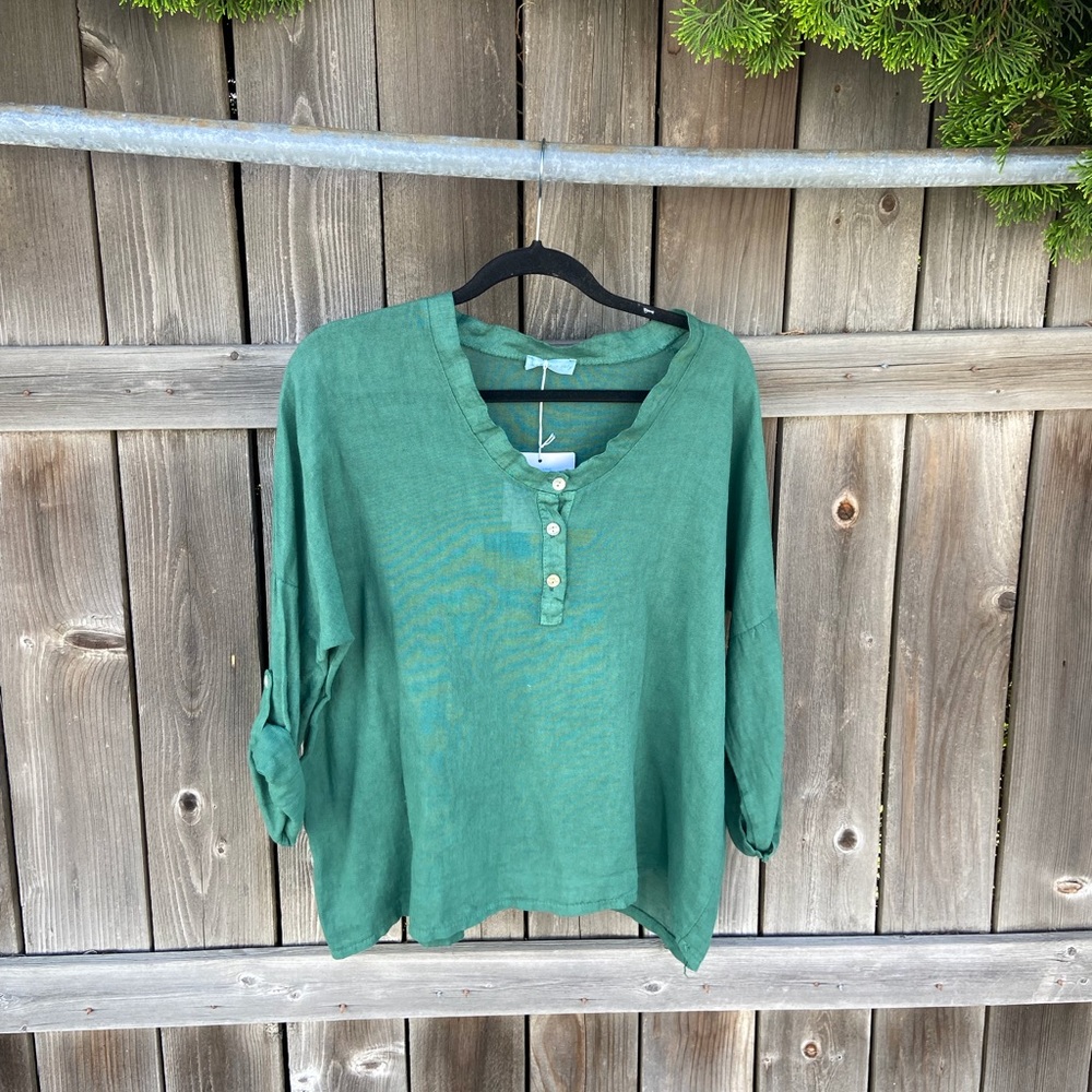Light Loose Linen Quarter Sleeved Top